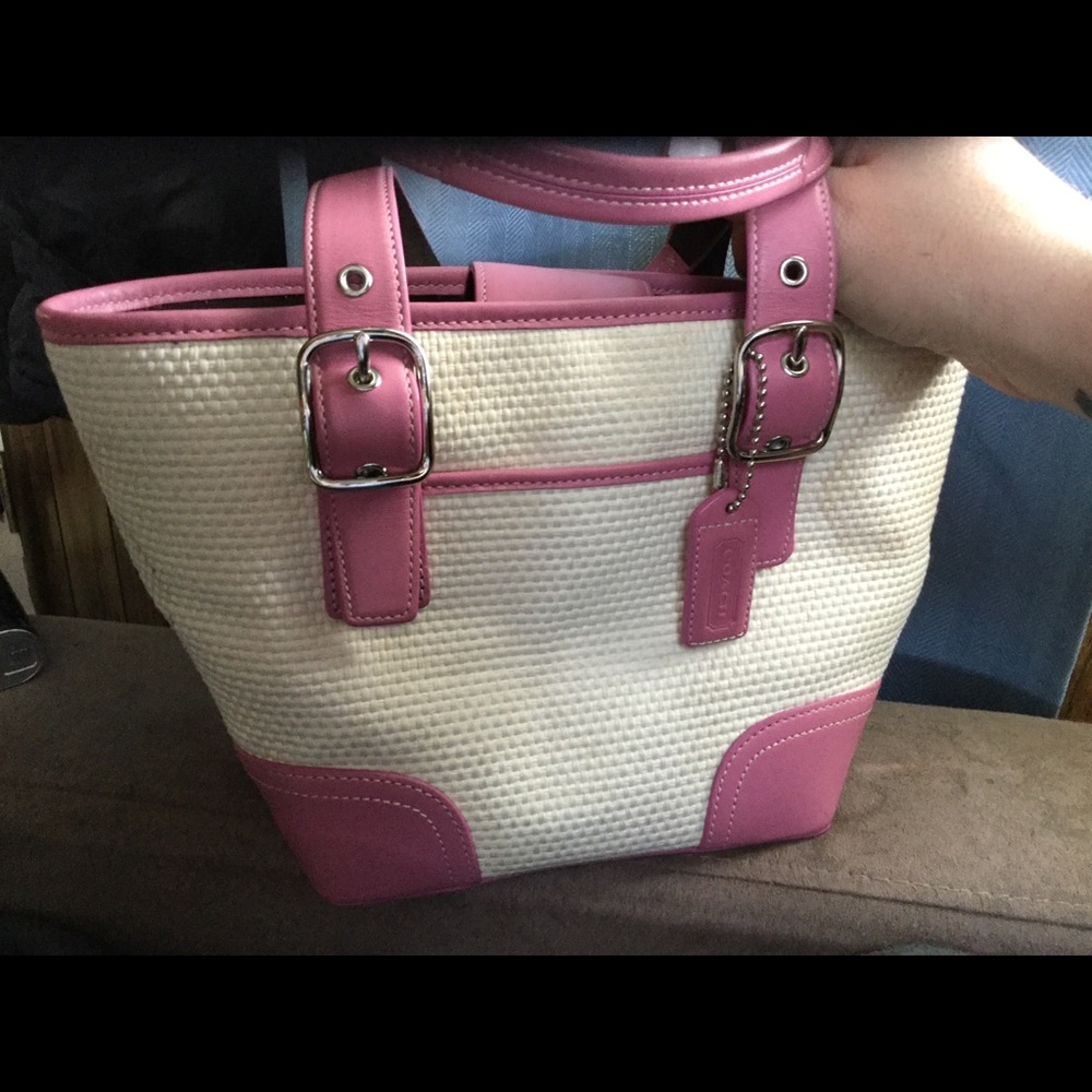 Authentic Coach Hand Bag For Spring! - image 1